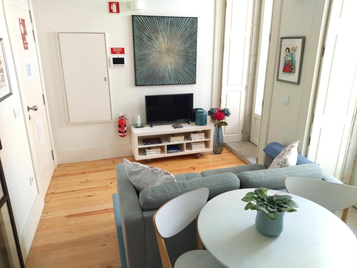 Santa Catarina Patio Apartment - With Washer Machine Порто Екстериор снимка